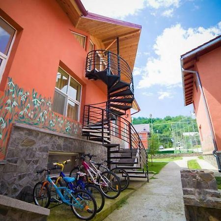 Hotel Gclub Breaza  Bagian luar foto