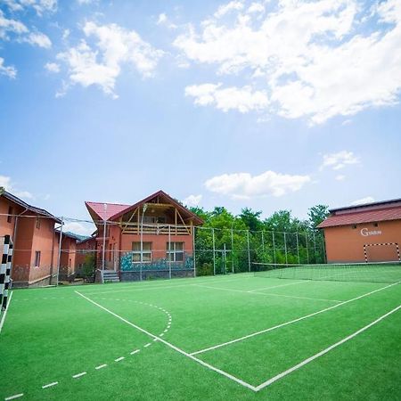 Hotel Gclub Breaza  Bagian luar foto