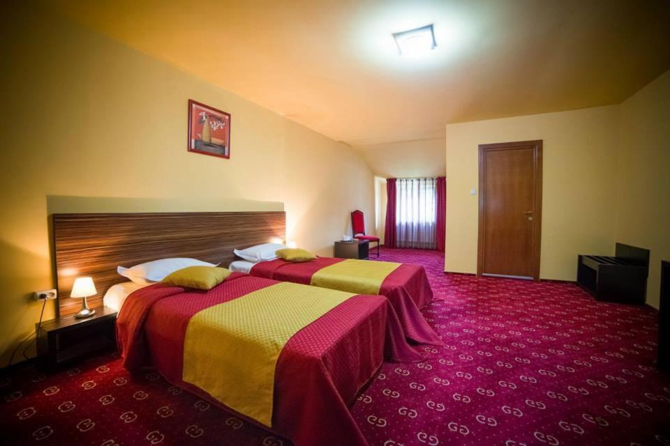 Hotel Gclub Breaza  Ruang foto
