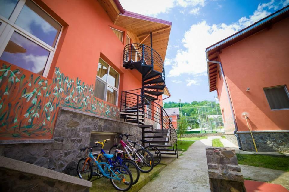Hotel Gclub Breaza  Bagian luar foto
