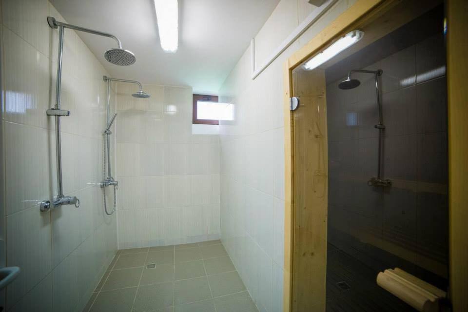 Hotel Gclub Breaza  Bagian luar foto
